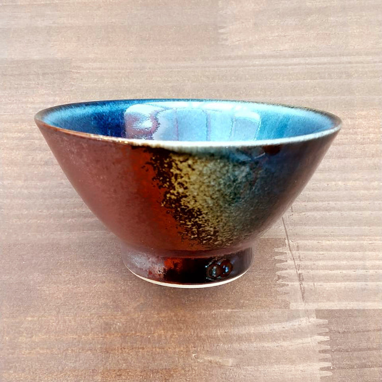 茶碗(鉄釉)