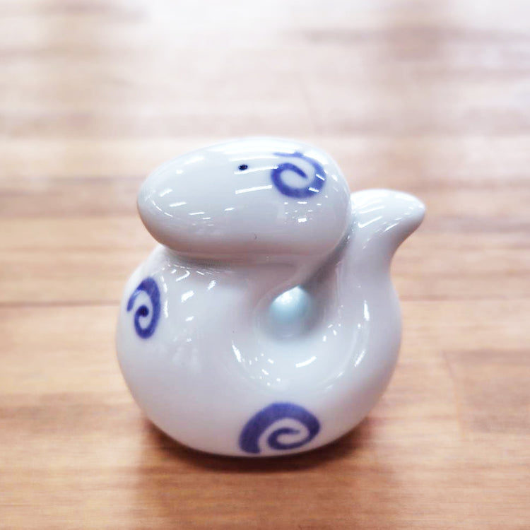 へび(置物)うず柄