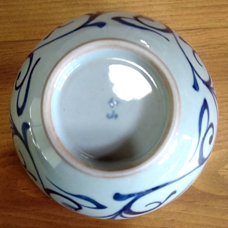 土物唐草絵茶碗 Mサイズ