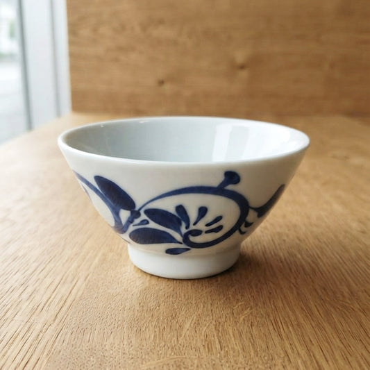 茶碗（唐草文）