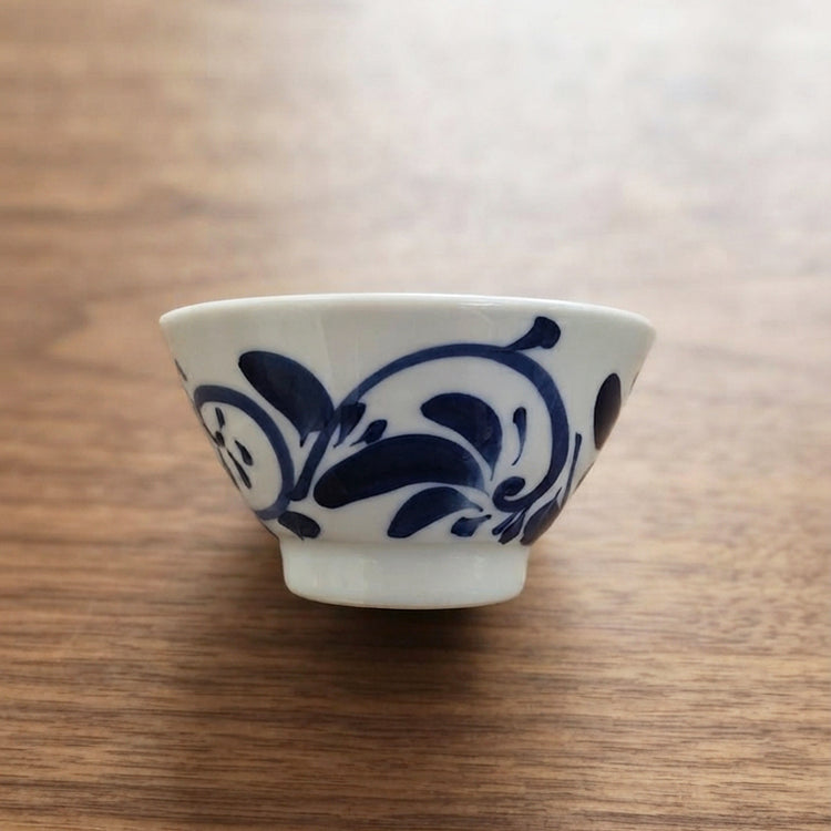 茶碗（唐草文）