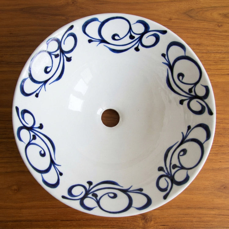 縁唐草文手洗い鉢（直径35.5cm）